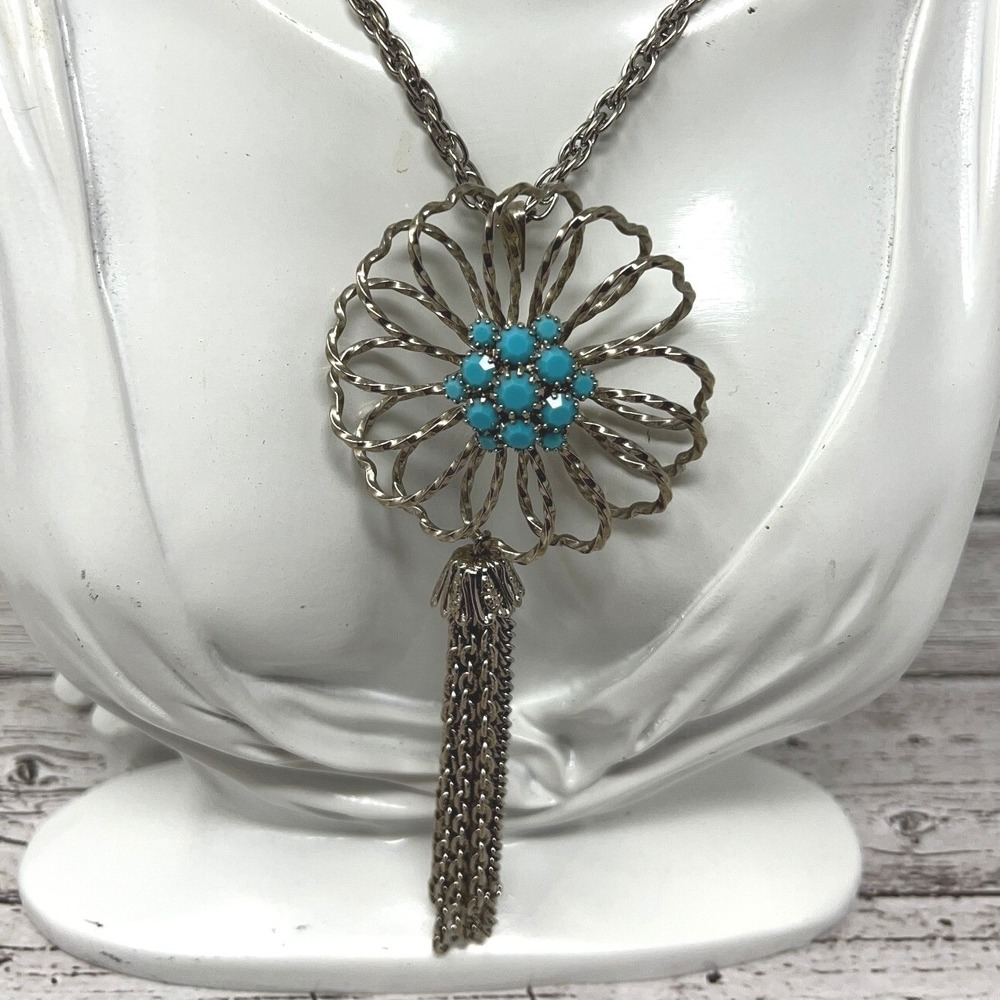 Vintage Blue Stone 3D Pendant Round Flower Silver Tone Tassel Necklace Chain